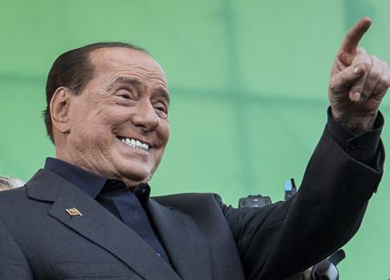 Quirinale, a Berlusconi mancano 20-25 voti (senza contare i renziani...)