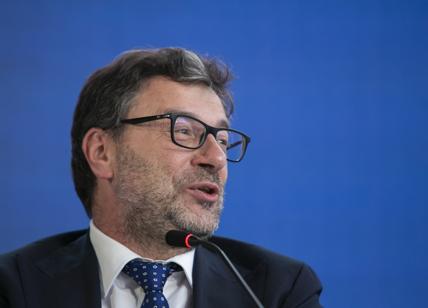 Lega, Giorgetti: "Draghi al Quirinale e poi al voto. Lui il nuovo De Gaulle"