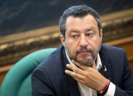 Salvini e i legami con l'estrema destra. E la vecchia Lega fa causa alla nuova