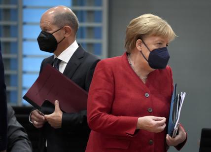 Germania, patto Spd-Verdi-Fdp: il nuovo governo prima di Natale
