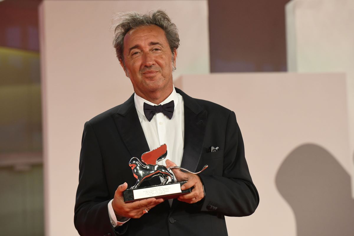 golden globe 2022, sorrentino candidato miglior regista con è stata la mano di dio