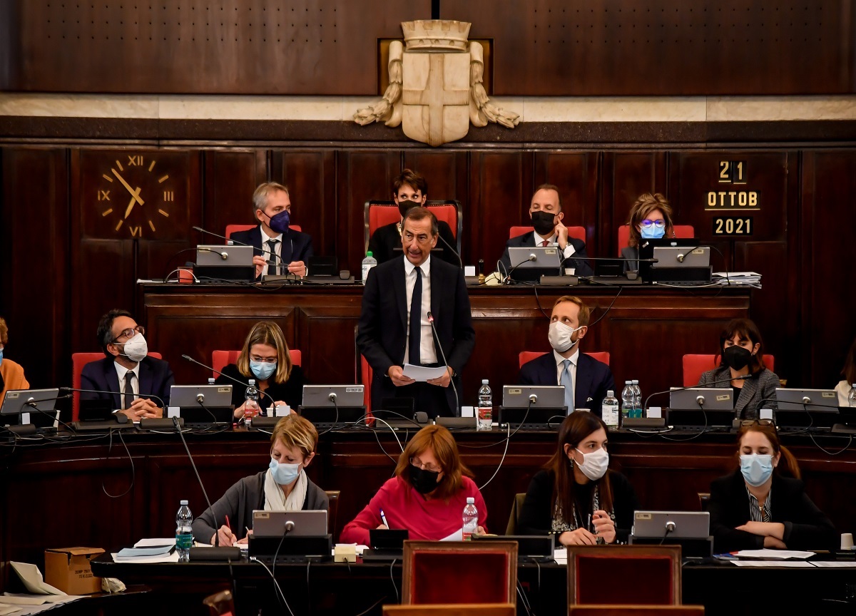 Consiglio comunale a Milano Consiglio comunale a Milano