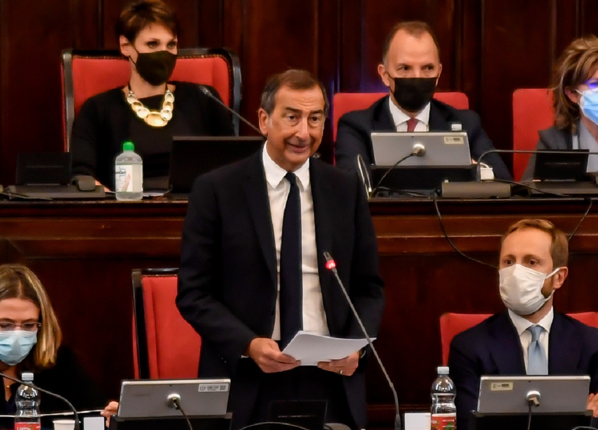 Consiglio comunale a Milano Consiglio comunale a Milano