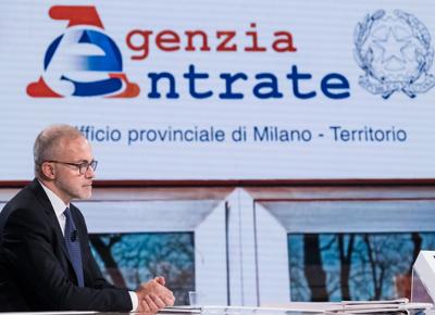 tasse, agenzia entrate, basta scontrini e ricevute per il 730