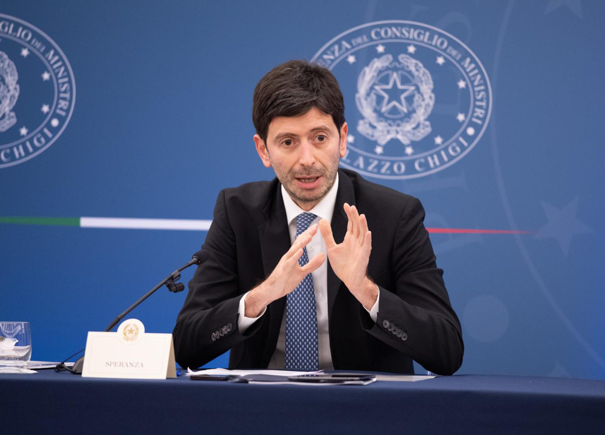 roberto speranza non ha detto la verità secondo il pm di bergamo