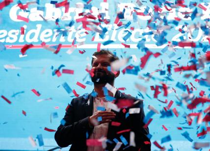 Cile, Boric nuovo volto della sinistra latina. Salvini col "filo nazista" Kast