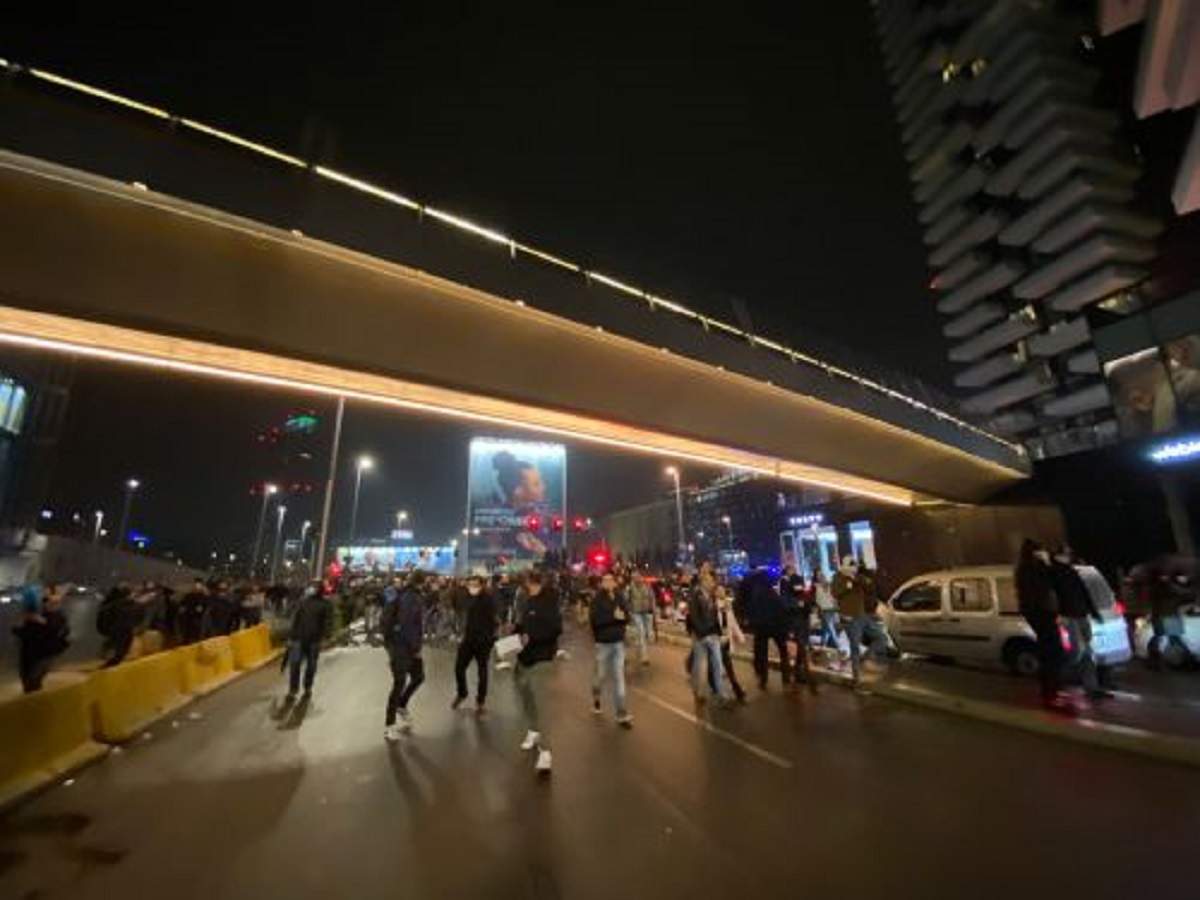 Corteo No Green Pass a Milano Corteo No Green Pass a Milano