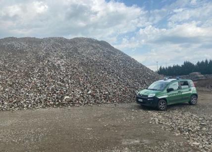 Milano, i forestali sequestrano 230mila metri cubi di rifiuti