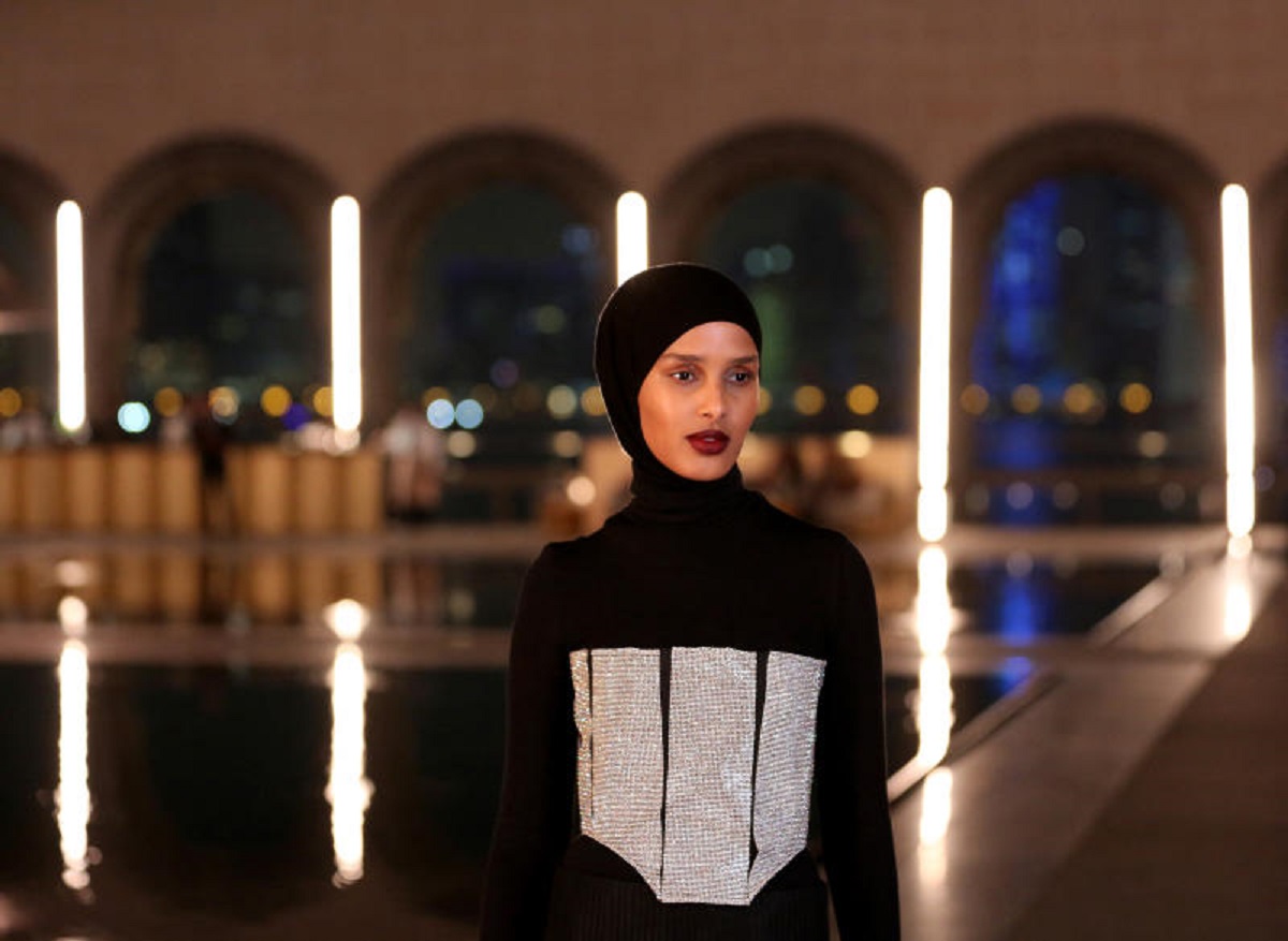 La modella Rawdah Mohamed La modella Rawdah Mohamed