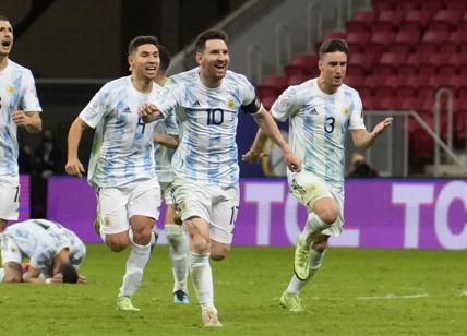 Lionel Messi fa piangere il Brasile: l'Argentina vince la Coppa America
