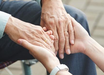 "Mio figlio al centro della casa”. E Il salotto diventa la stanza di Simone