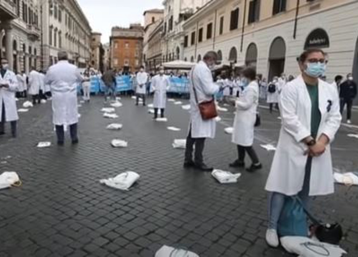 protesta medici d'urgenza roma