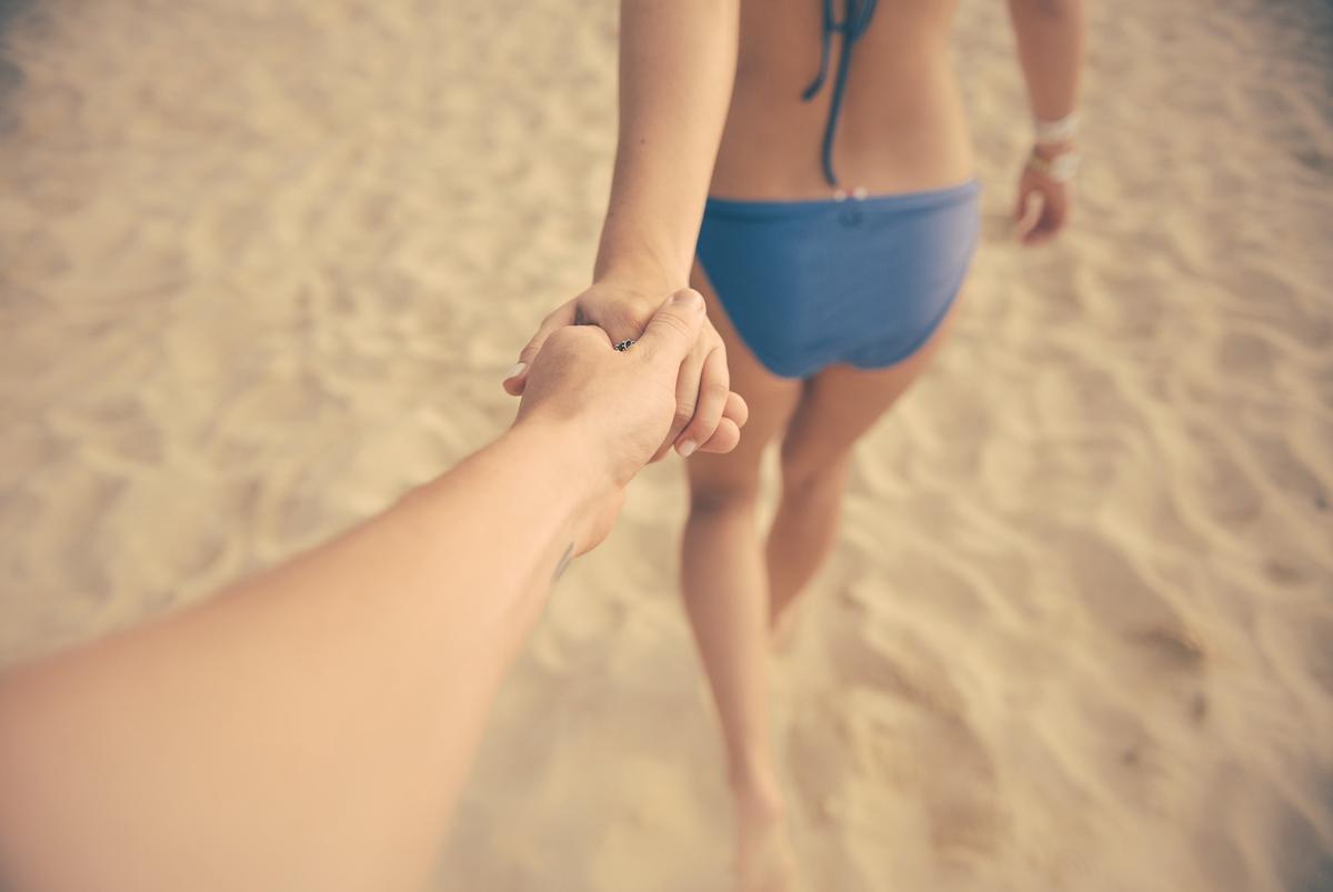 donna ragazza spiaggia mare