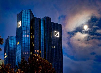 Deutsche Bank, stop al cash allo sportello. Tagli alle filiali in Italia