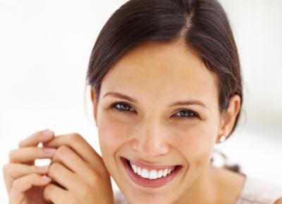 donna sorridente nathura