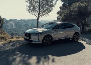 Tecnologica ed elegante nuova DS 4 in arrivo a fine anno