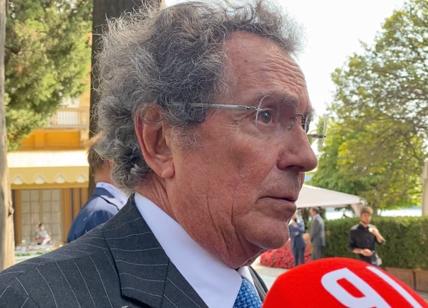 Intesa spinge per il 3° polo bancario.Filiali, raccolta, prestiti: ecco perchè Intesa spinge per il 3° polo bancario.Filiali, raccolta, prestiti: ecco perchè