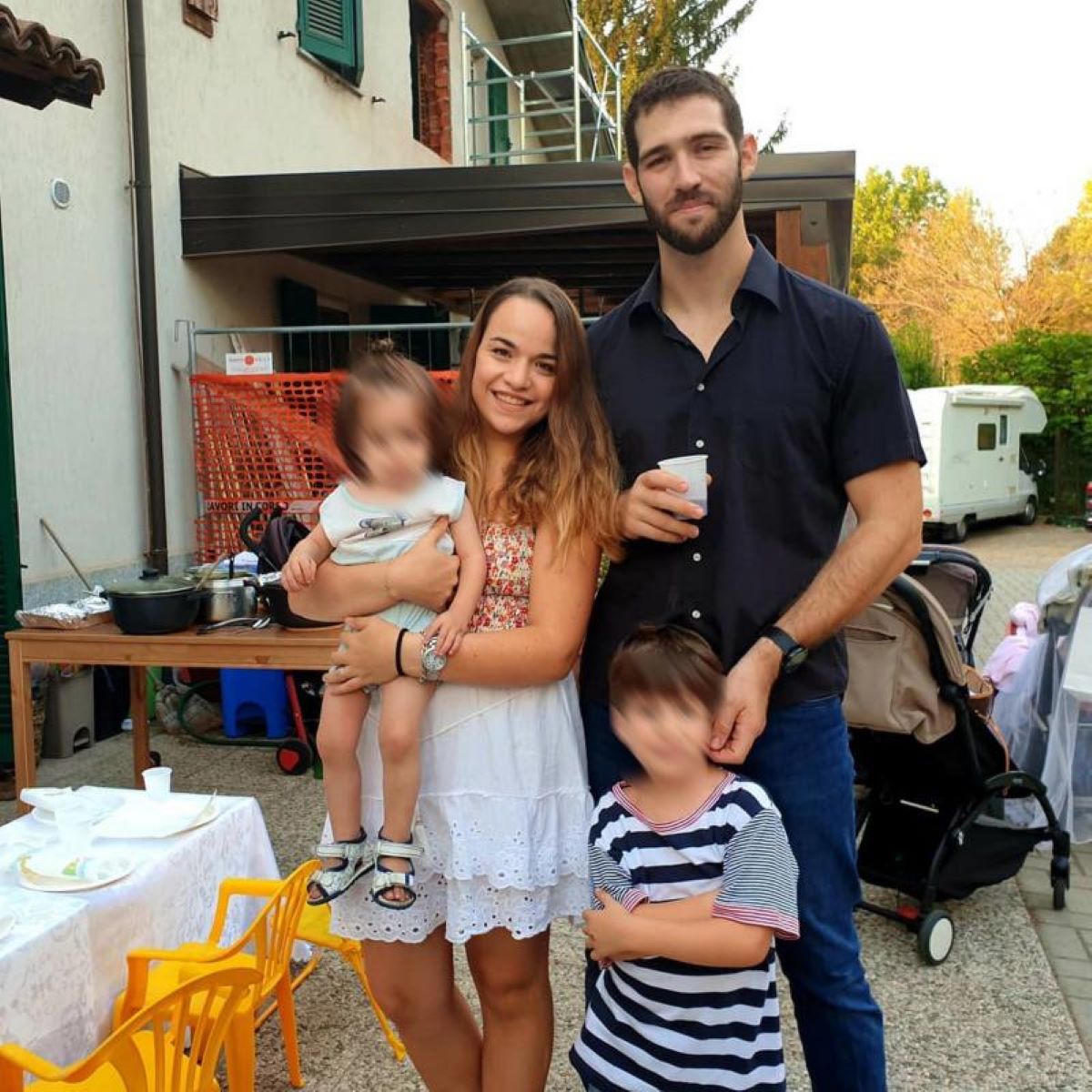 La famiglia di Eitan prima della tragedia La famiglia di Eitan prima della tragedia