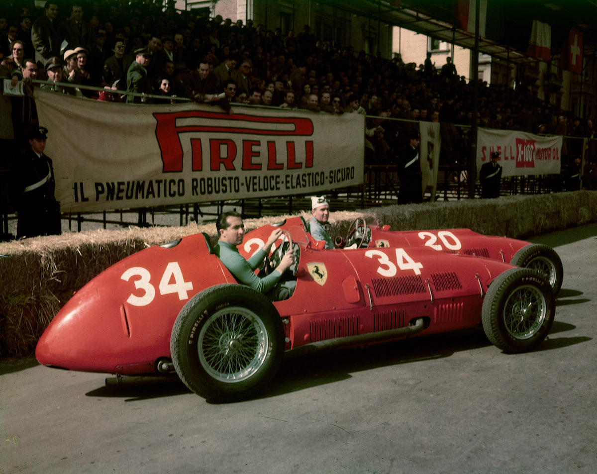 Gran Premio del Valentino del 6 aprile 1952: i piloti Alberto Ascari e Nino Farina, entrambi su Ferrari 375 equipaggiata con pneumatici Pirelli, courtesy of Fondazione Pirelli Gran Premio del Valentino del 6 aprile 1952: i piloti Alberto Ascari e Nino Farina, entrambi su Ferrari 375 equipaggiata con pneumatici Pirelli, courtesy of Fondazione Pirelli