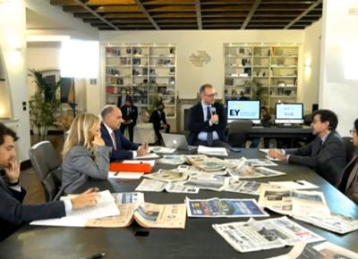 “Uno scatto alla Mennea”: con HEY SUD per parlare di PNRR