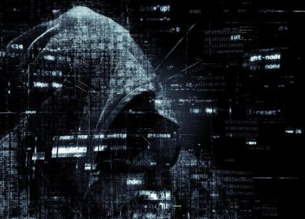 Cybersecurity, Log4Shell e crash globale: internet, smarphone, pc a rischio