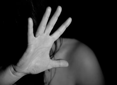 VIOLENZA SULLE DONNE