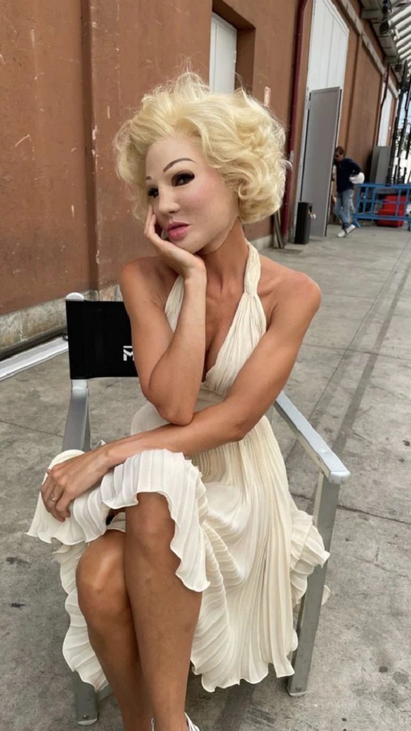 Fonte instagram Ilary Blasi Fonte instagram Ilary Blasi