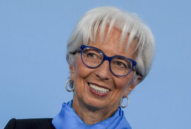 Bce, l'ultimo taglio dei tassi dell'anno si avvicina. L'esperto: "Ora occhio ai mutui, ecco quale conviene di più"