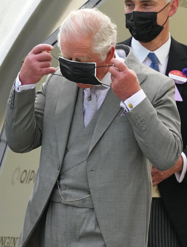 Ascot , Il Principe Carlo e ...............la Mascherina