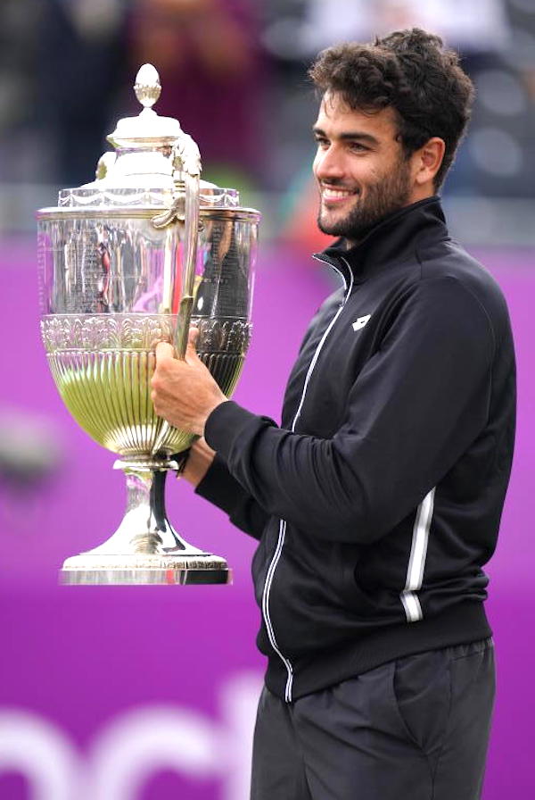 Londra,Matteo Berrettini e' il primo italiano che a vince il Queen's Club Londra,Matteo Berrettini e' il primo italiano che a vince il Queen's Club