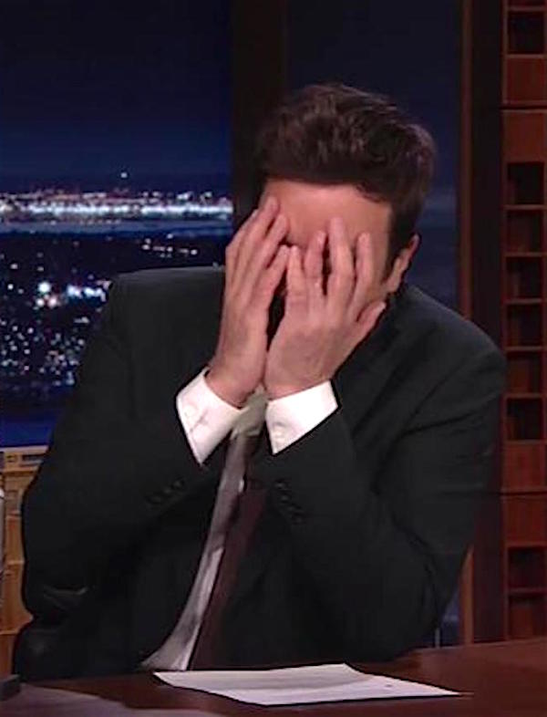 Helen Mirren fa l'intervista per Tonight Show dalla sua vasca da bagno
