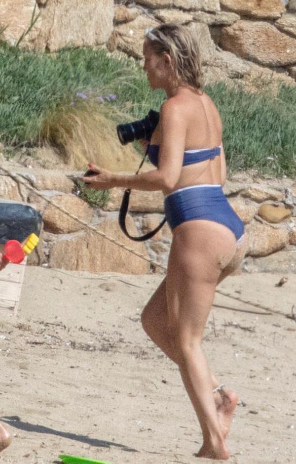  Grecia,Skiathos,Kate Hudson fa foto alla famiglia per ricordare le vacanze