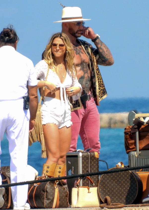 Mykonos,Daniel Craig ,Ethan Hawke,Kate Hudson sul set del film  Knives Out 2 