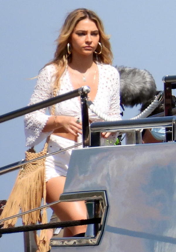 Mykonos,Daniel Craig ,Ethan Hawke,Kate Hudson sul set del film  Knives Out 2 
