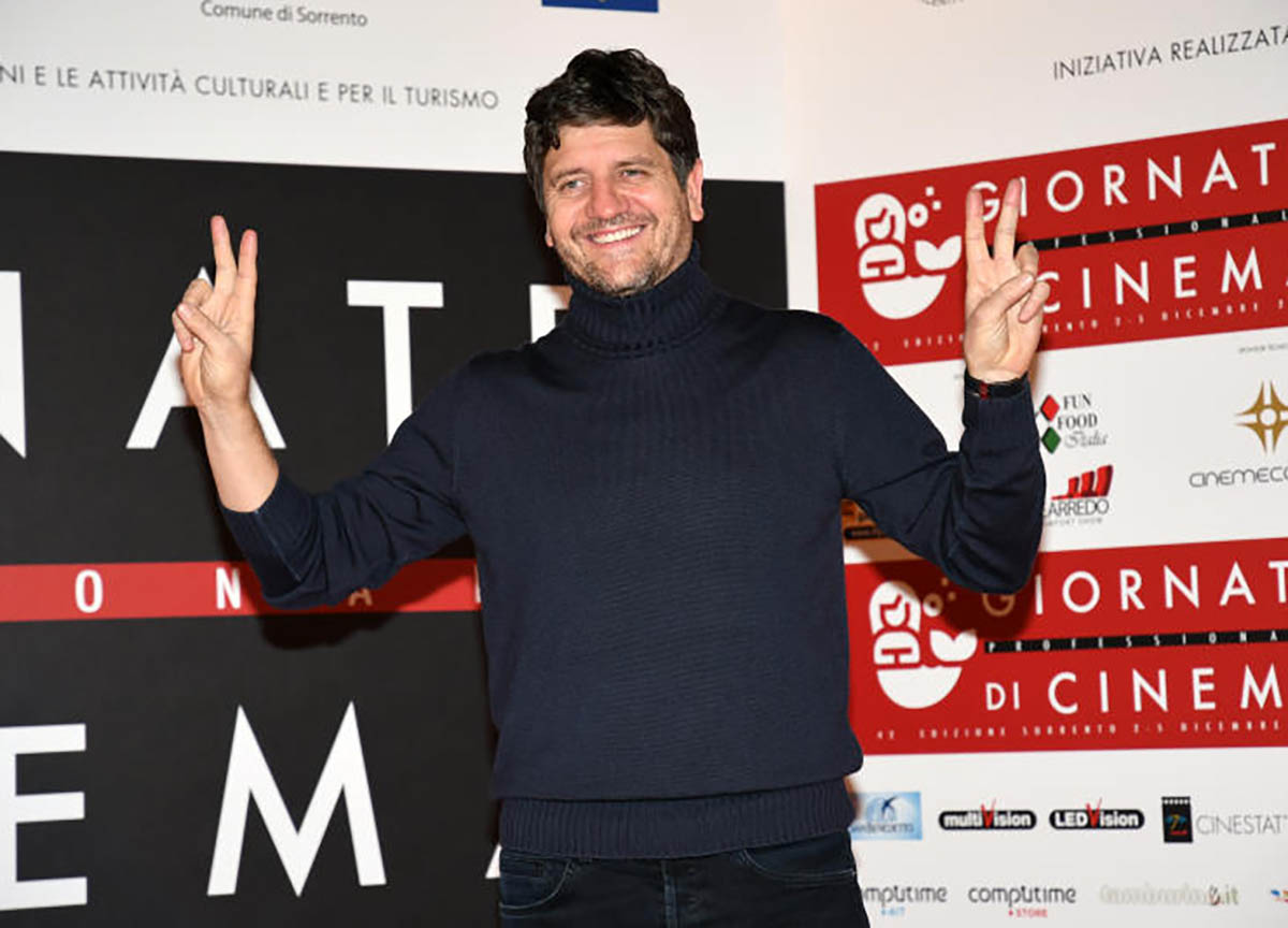 Fabio De Luigi, nato a Santarcangelo di Romagna nel 1967, è stato un giocatore di baseball di Serie A1, ma la sua grande passione è il calcio e il suo cuore batte per l'Inter (Foto: Lapresse) Fabio De Luigi, nato a Santarcangelo di Romagna nel 1967, è stato un giocatore di baseball di Serie A1, ma la sua grande passione è il calcio e il suo cuore batte per l'Inter (Foto: Lapresse)