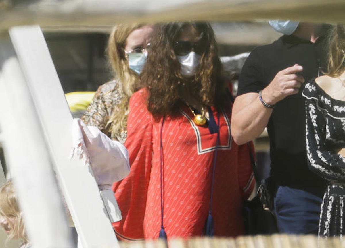 Francia , St Tropez , Salma  Hayek in spiaggia al Club 55