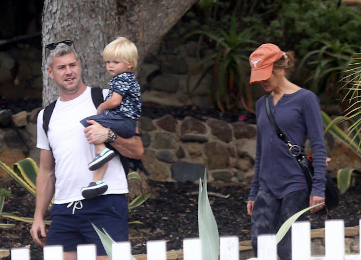 California,Renee Zellweger,Ant Anstead, cons uo figlio Archie fanno sul serio