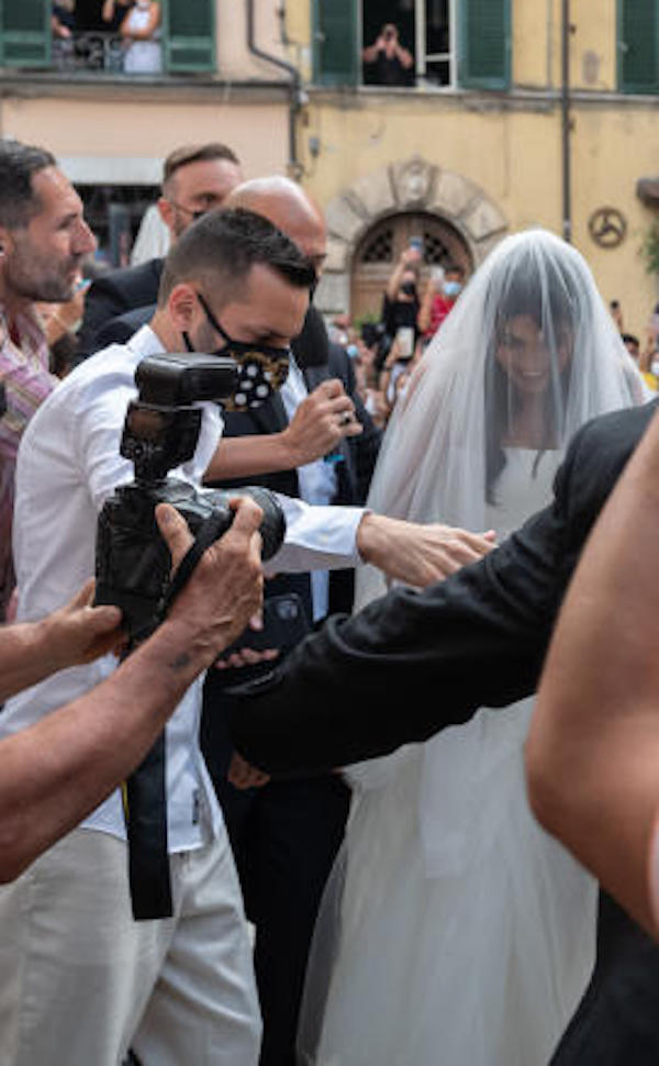 Carrara, Matrimonio di Federico Bernardeschi e Veronica Ciardi presso il Duomo