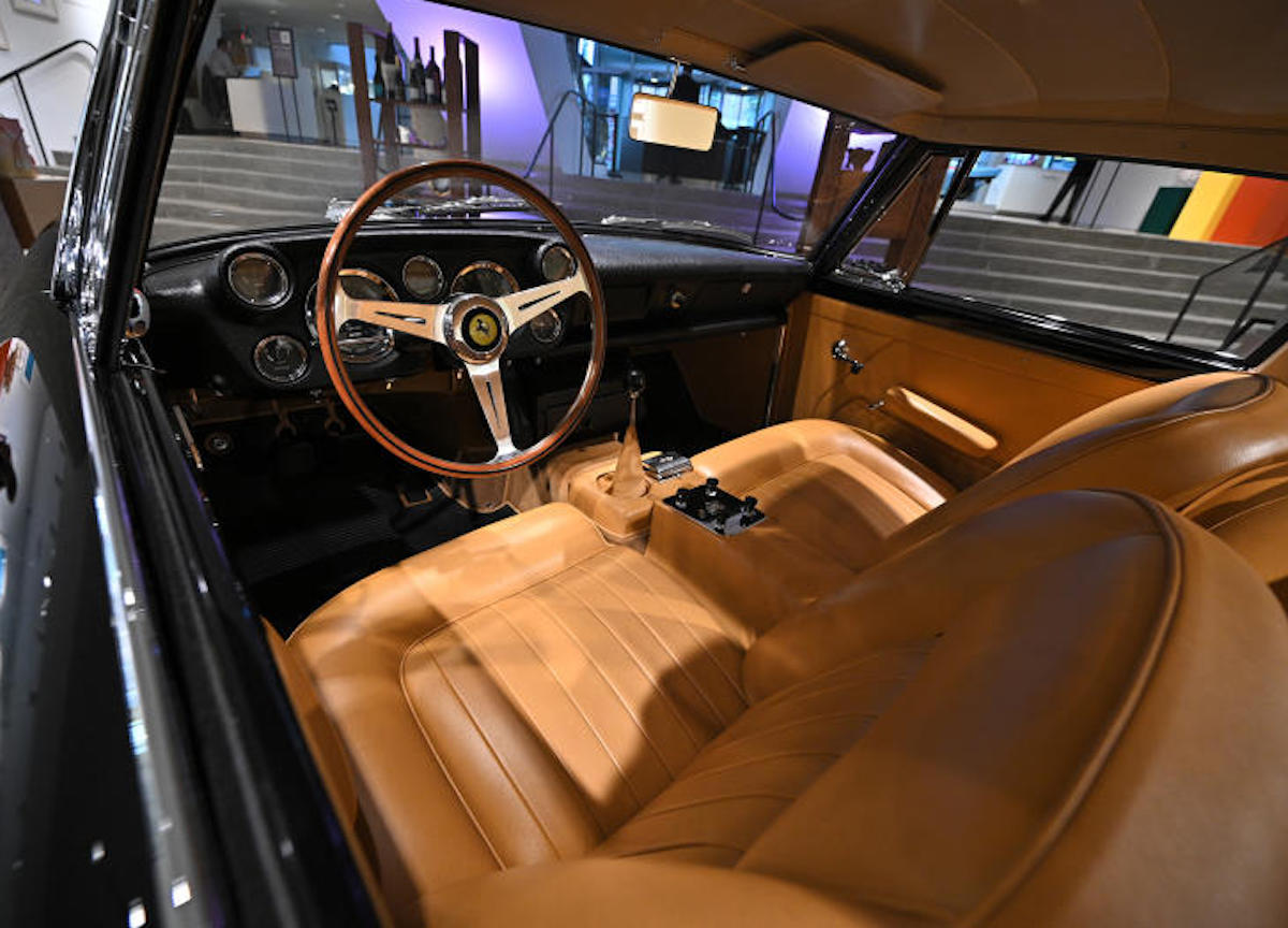 NY,1 delle 12 Ferrari 410 Superamerica Coupe Series III '59 in asta 18 mil USD