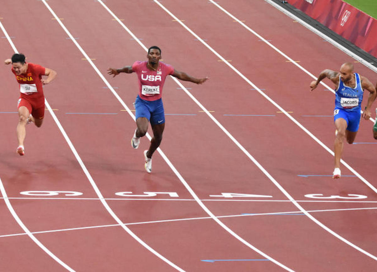 Marcel Jacob vince la medaglia d'oro olimpica nei cento metri 