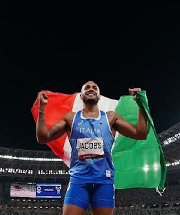 Marcel Jacob vince la medaglia d'oro olimpica nei cento metri 