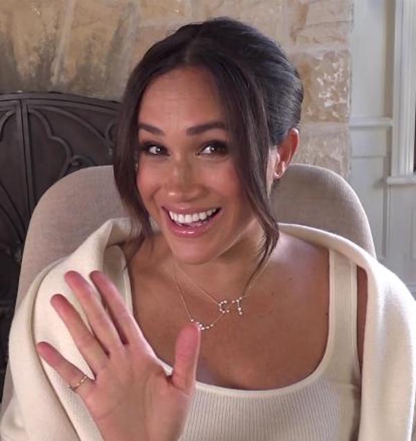 Meghan Markle compie 40 anni,due collane con i segni zodiacali dei figii Meghan Markle compie 40 anni,due collane con i segni zodiacali dei figii