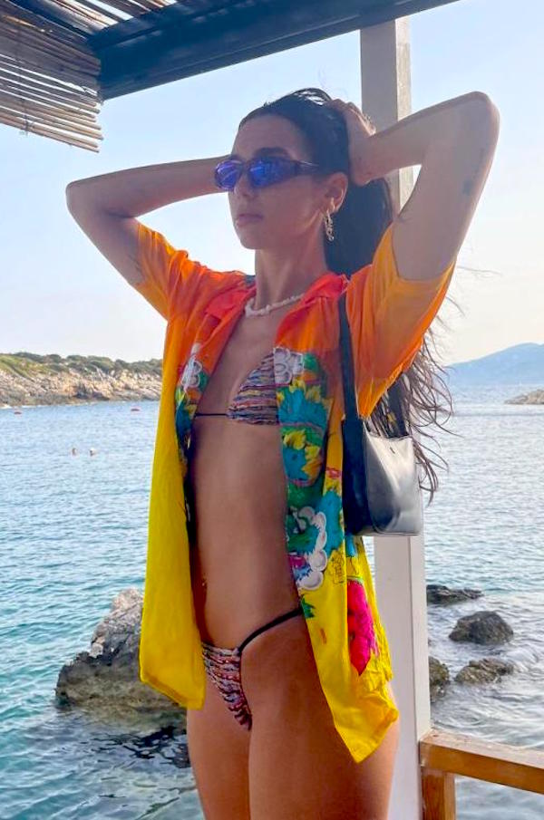 Dua Lipa , In vacanza in Albania a Kep Merli con il fidanzato Anwar Hadid