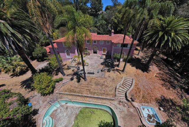  Bel Air, La villa abbandonata di Osama Bin Landen in vendita a 28 Milioni USD