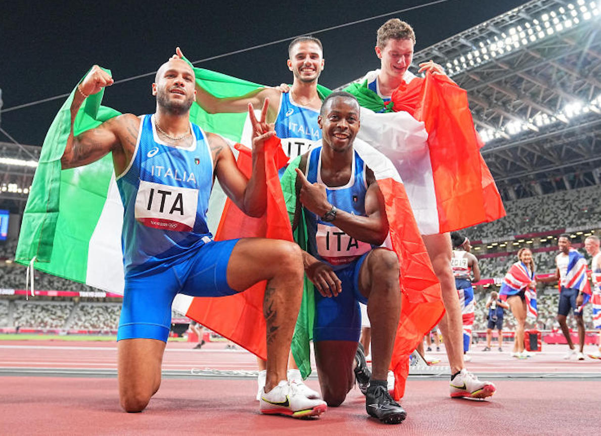 Olimpiadi, la staffetta italiana  4X100 maschile vince la Medagia D'oro 