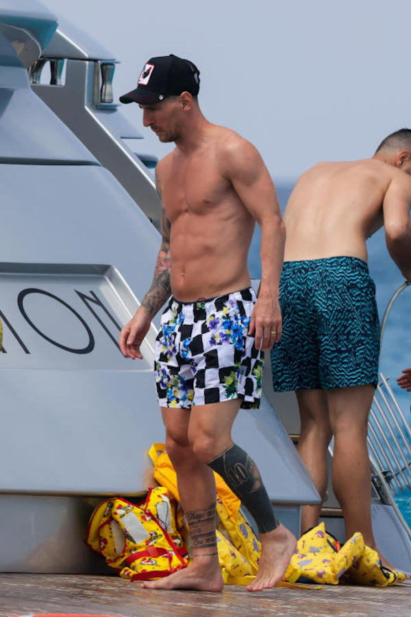 Ibiza , ultimo giorno di vacanza per Leo Messi  Luis Suarez e Cesc Fabregas 