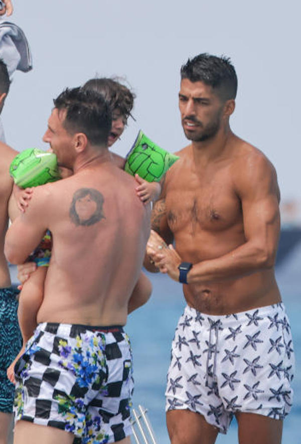 Ibiza , ultimo giorno di vacanza per Leo Messi  Luis Suarez e Cesc Fabregas 