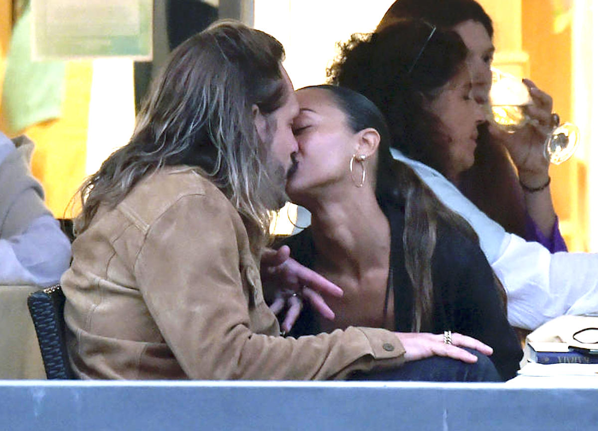 Portofino, Zoe Saldana con il marito Marco Perego ,cena tra baci e carezze 