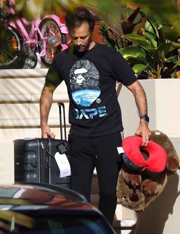 Sydney, Natalie Portman ,Benjamin Millepied partono con i figli e 12 Valigie 