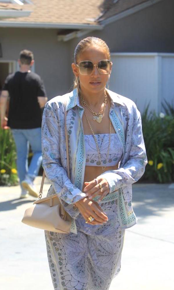 Los Angeles, Jennifer Lopez porta la figlia Emme al Day of Indulgence